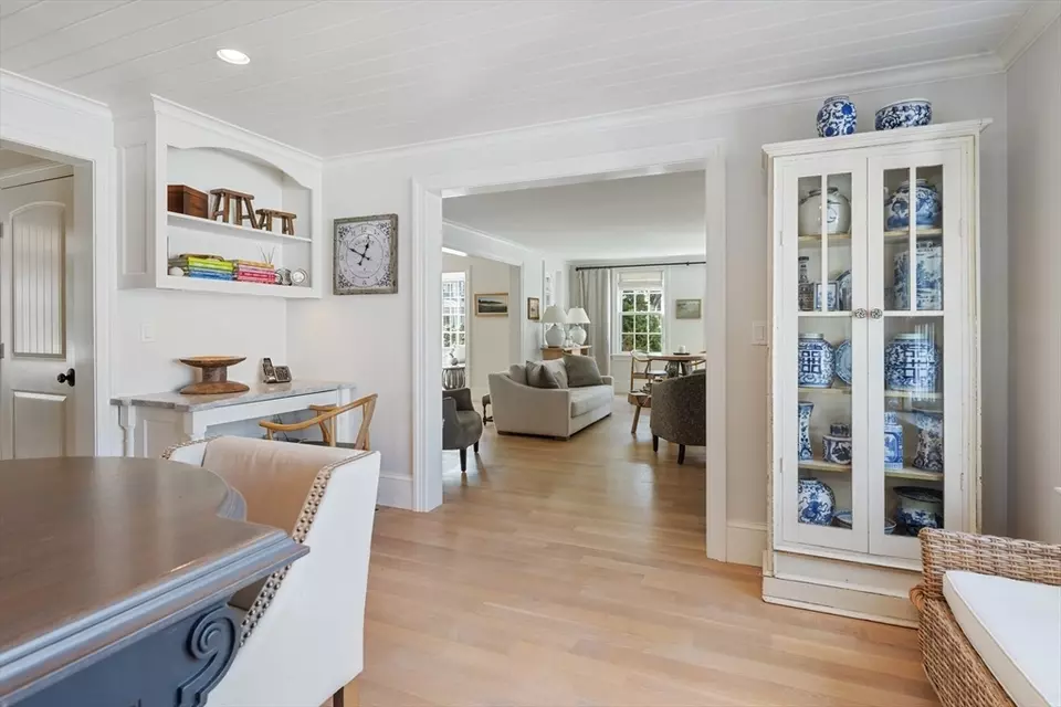 Entry Way - 65 Cottage St, Hingham, MA 02043 photo 1 of 3