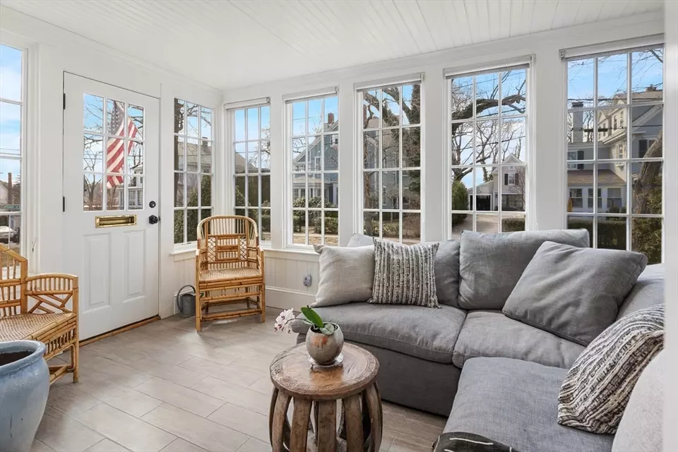 Exterior - 65 Cottage St, Hingham, MA 02043 photo 3 of 7