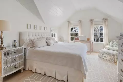 Bedroom - 65 Cottage St, Hingham, MA 02043 photo 1 of 2