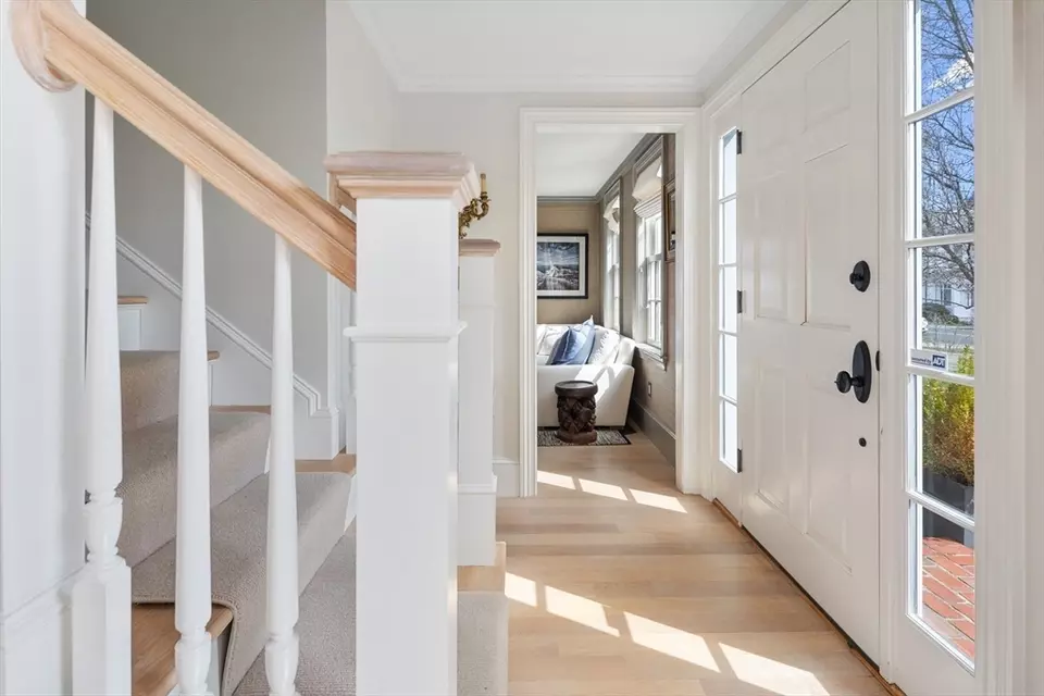 Entry Way - 65 Cottage St, Hingham, MA 02043 photo 2 of 3