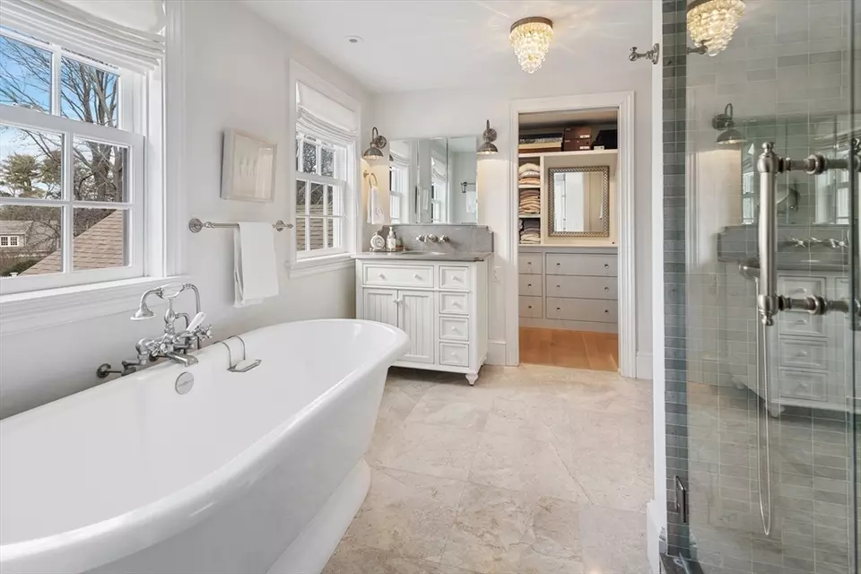 Bath - 65 Cottage St, Hingham, MA 02043 photo 2 of 4