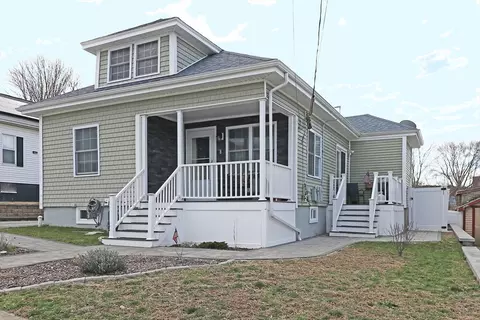 175 Sprague St, Fall River, MA 02724 photo 4