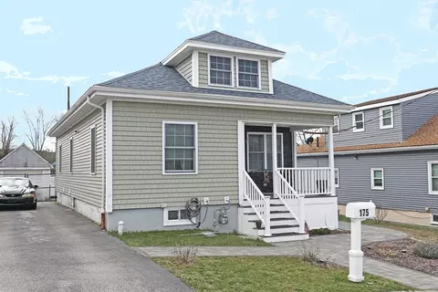 175 Sprague St, Fall River, MA 02724 photo 2