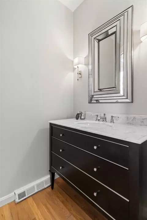 23 Sutton Pl, Weston, MA 02493 photo 14
