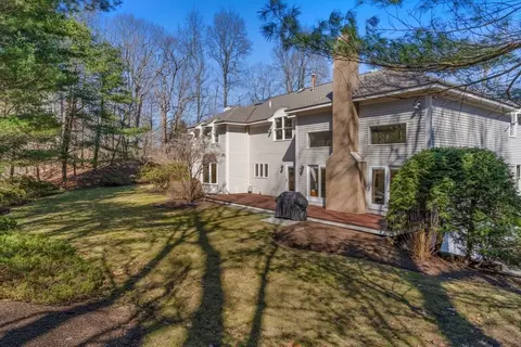 23 Sutton Pl, Weston, MA 02493 photo 34