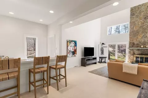 23 Sutton Pl, Weston, MA 02493 photo 6