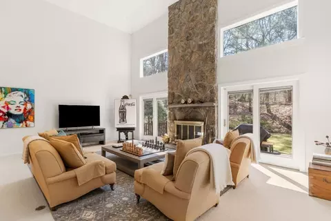 23 Sutton Pl, Weston, MA 02493 photo 8
