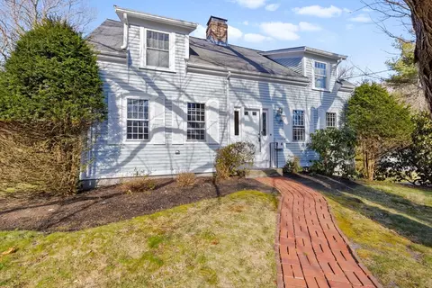 6 Monument Cir, Hingham, MA 02043 photo 3