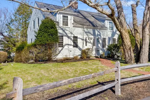 6 Monument Cir, Hingham, MA 02043 photo 5