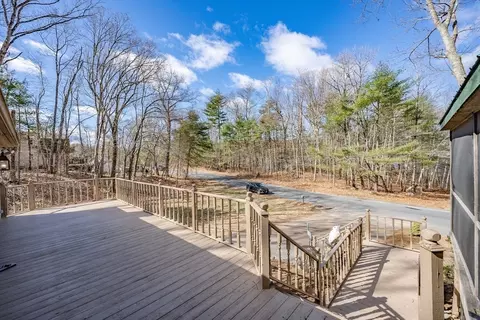 19 Shoreline Dr, Ware, MA 01082 photo 7