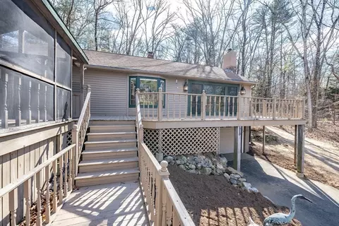 19 Shoreline Dr, Ware, MA 01082 photo 3