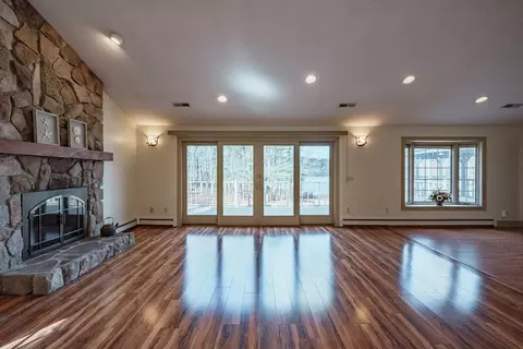 19 Shoreline Dr, Ware, MA 01082 photo 9