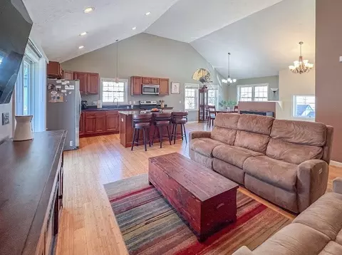 67 Garrison Ave, Worcester, MA 01606 photo 5