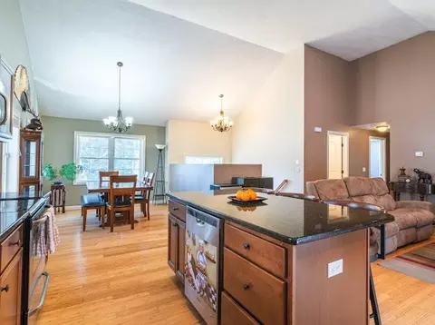 67 Garrison Ave, Worcester, MA 01606 photo 10