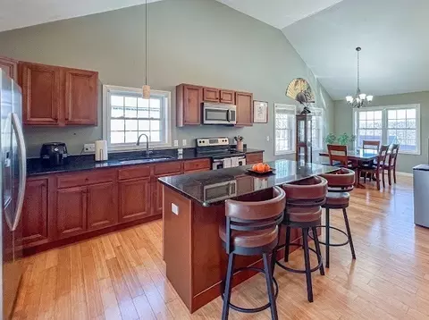 67 Garrison Ave, Worcester, MA 01606 photo 17