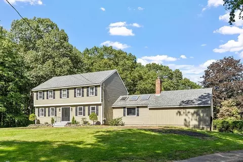 Exterior - 15 Launching Rd, Andover, MA 01810 photo 1 of 7