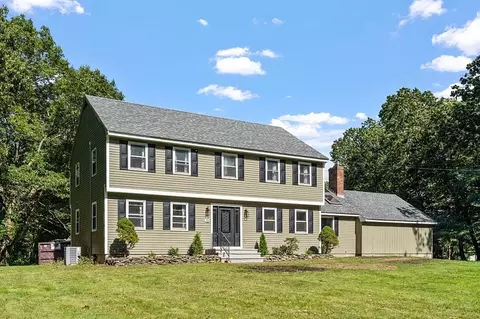 Exterior - 15 Launching Rd, Andover, MA 01810 photo 2 of 7