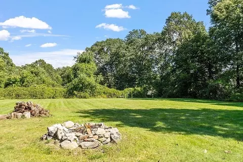 Exterior - 15 Launching Rd, Andover, MA 01810 photo 5 of 7