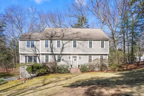 35 Forest St, Sudbury, MA 01776