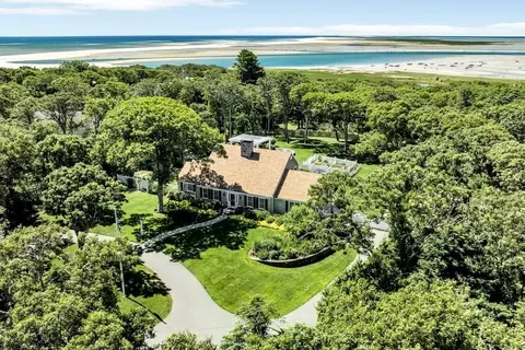 98 Attucks Trl, Chatham, MA 02633