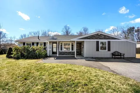 38 Sherwood Ave, Danvers, MA 01923