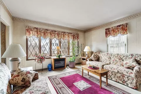 322 Pine St, Gardner, MA 01440 photo 5