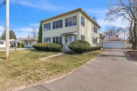 39-41 Ashgrove St, Chicopee, MA 01020