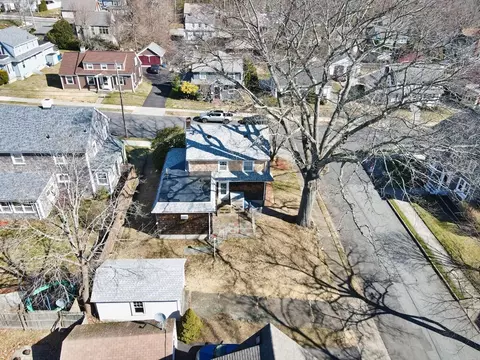 453 Montgomery St, Fall River, MA 02720 photo 5