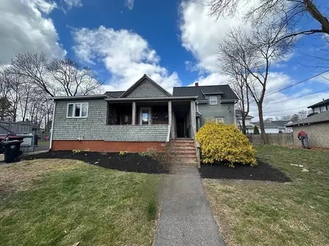 13-15 Willow St, Brockton, MA 02301