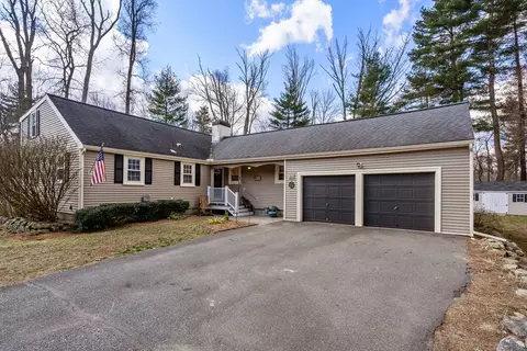 83 Fruit St, Norfolk, MA 02056