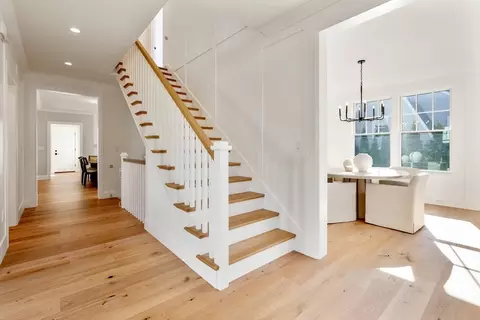 11 Shaw Rd, Wellesley, MA 02481 photo 9