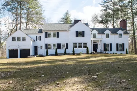 308 Hill St, Whitinsville, MA 01588