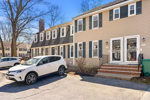 20 Woodland Dr #360, Lowell, MA 01852