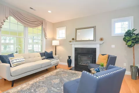 17 Hartland Way #17, Acton, MA 01720