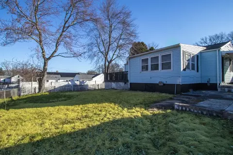 22 Regal St, Springfield, MA 01118 photo 25