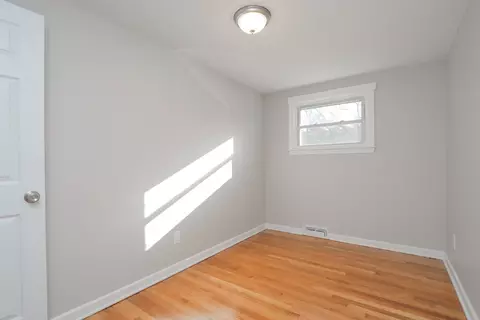 22 Regal St, Springfield, MA 01118 photo 17