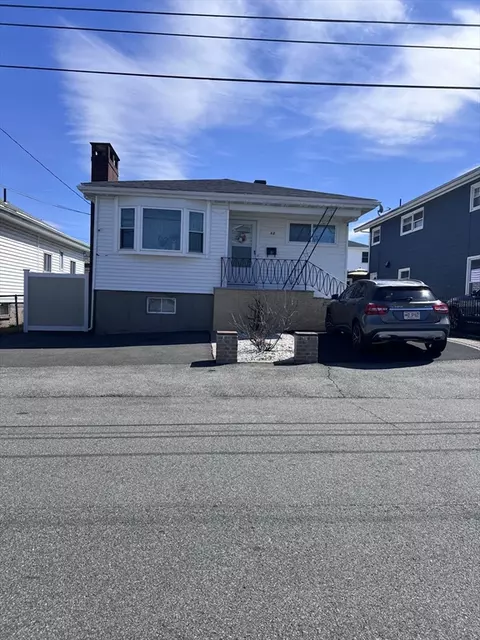 48 Kingman Ave, Revere, MA 02151
