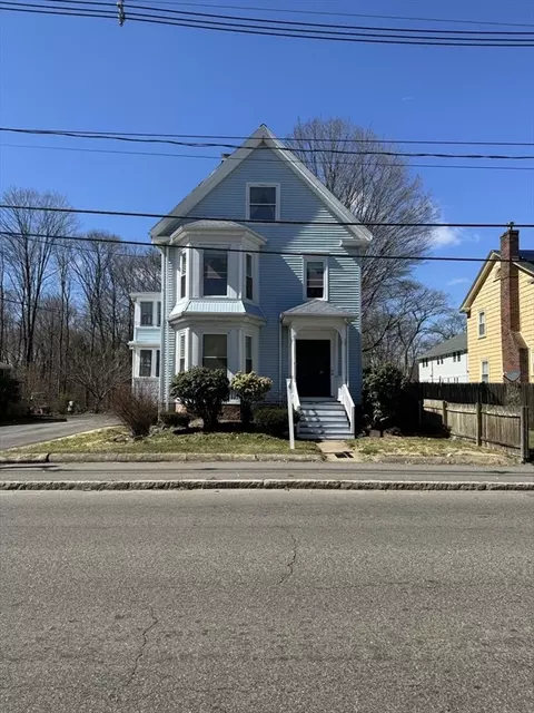 15 Moraine St, Brockton, MA 02301