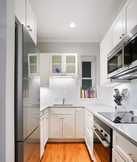 17 Cazenove St #204, Boston, MA 02116