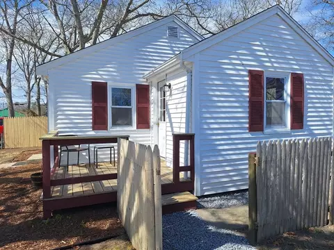 Exterior - 3 Aztec Dr, Wareham, MA 02532 photo 2 of 7