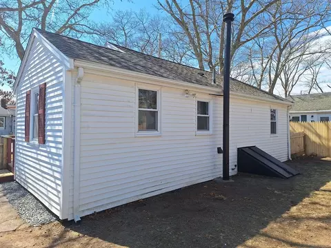 Exterior - 3 Aztec Dr, Wareham, MA 02532 photo 4 of 7