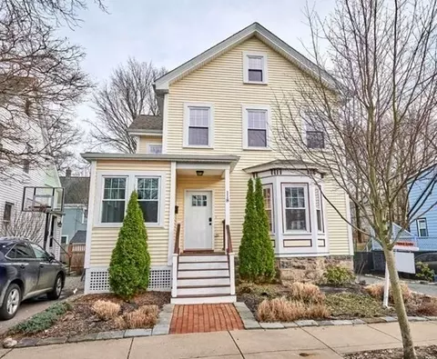 118 Kittredge St, Boston, MA 02131