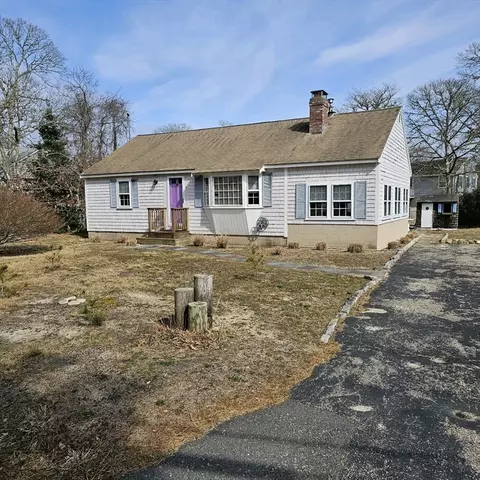15 Spoonbill Rd, Dennis, MA 02670