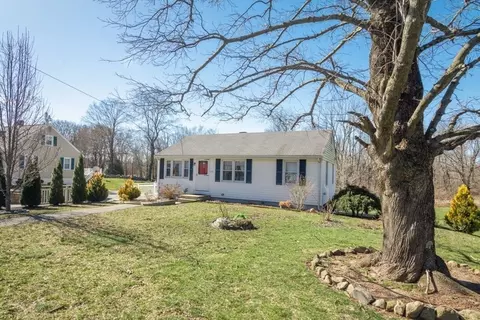 246 Purchase St, Milford, MA 01757