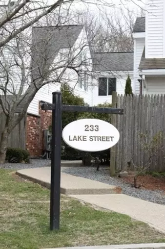 233 Lake St #D, Weymouth, MA 02189