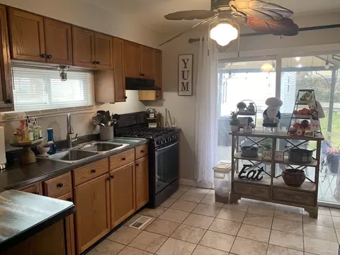 149 Smith St, Fall River, MA 02721 photo 7