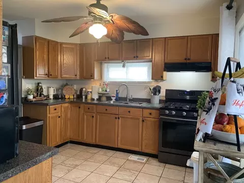 149 Smith St, Fall River, MA 02721 photo 8