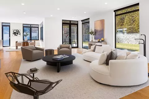Living - 31 Catlin Rd, Brookline, MA 02445 photo 1 of 4