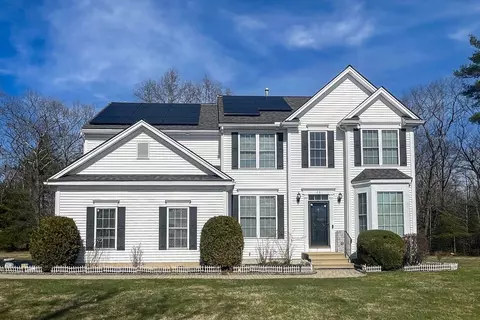 28 Pratt St, Grafton, MA 01560