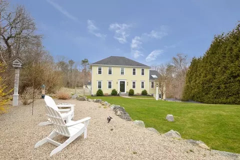 31 Ironside Dr, Barnstable, MA 02668